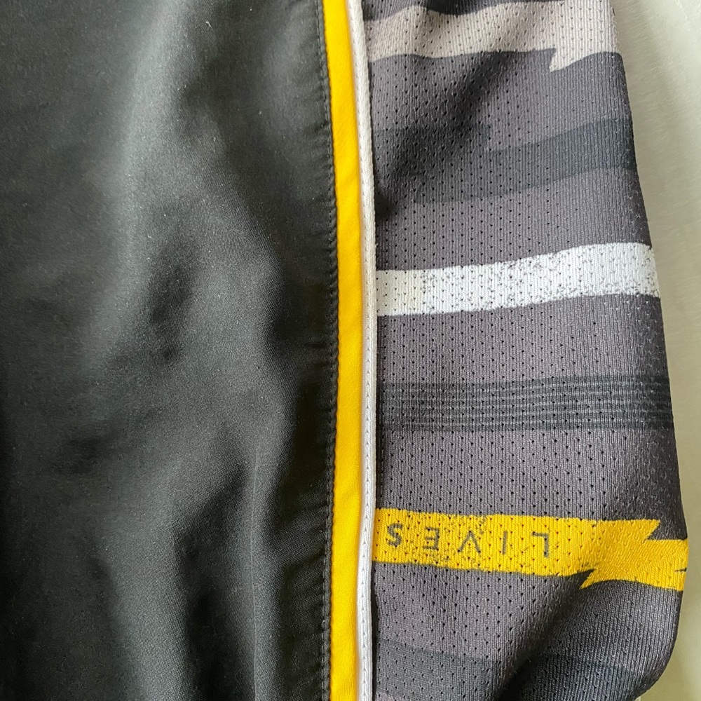 Cute Nike Livestrong Workout Shorts - Picture 3 of 6